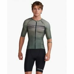 2XU Men's Aero Sleeved Tri Top - 2022